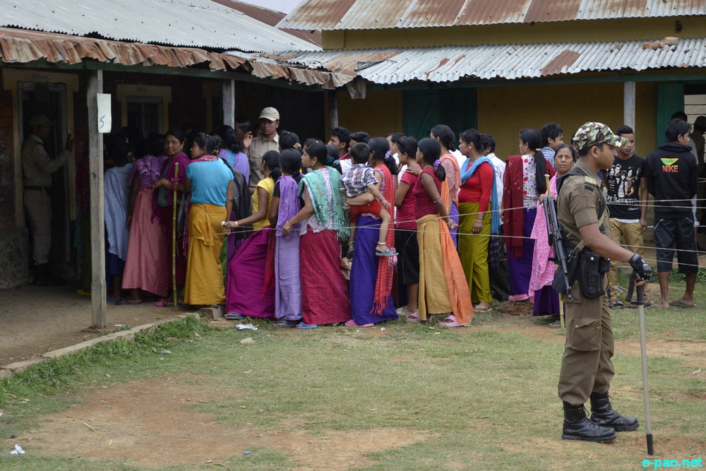 Polling in Outer Manipur Parliamentary Constituency at Thoubal district  :: April 09 2014