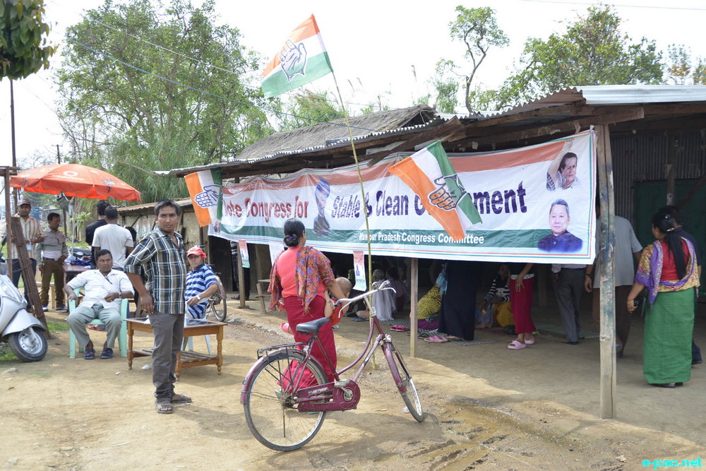 Polling in Outer Manipur Parliamentary Constituency at Thoubal district  :: April 09 2014