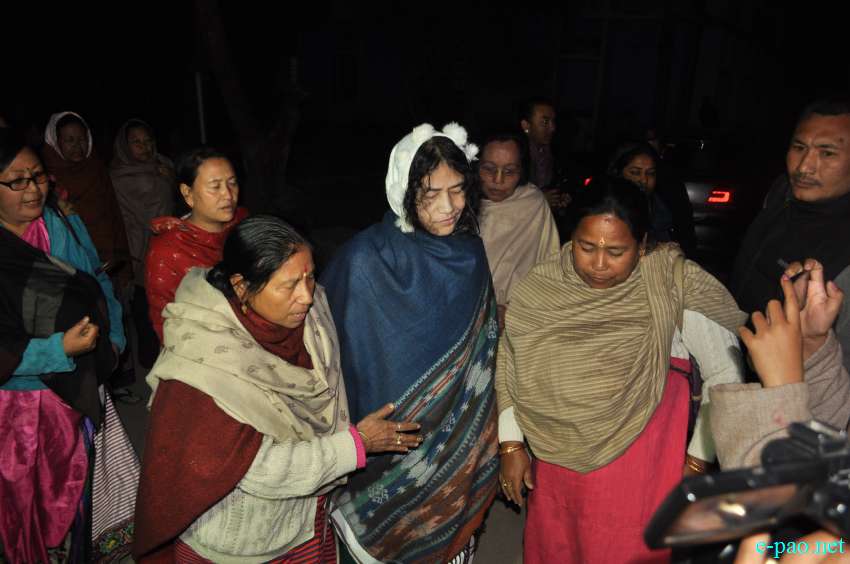 Irom Sharmila released from judicial custody after JMIC, Imphal East discharged her from all charges :: 22 January 2015