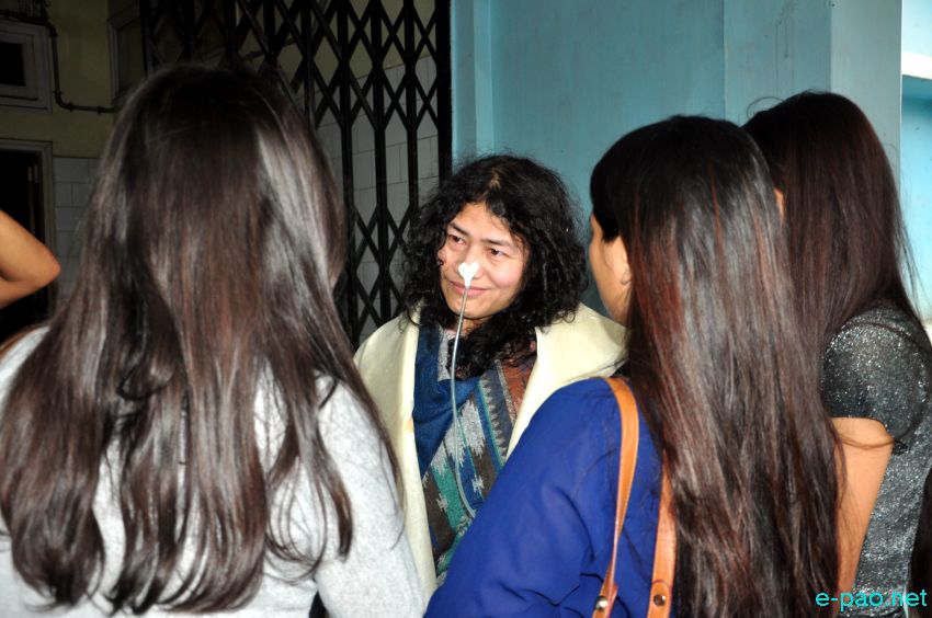 Irom Sharmila's Birthday at JNIMS Hospital - Gifts from JNU Students :: March 14 2016