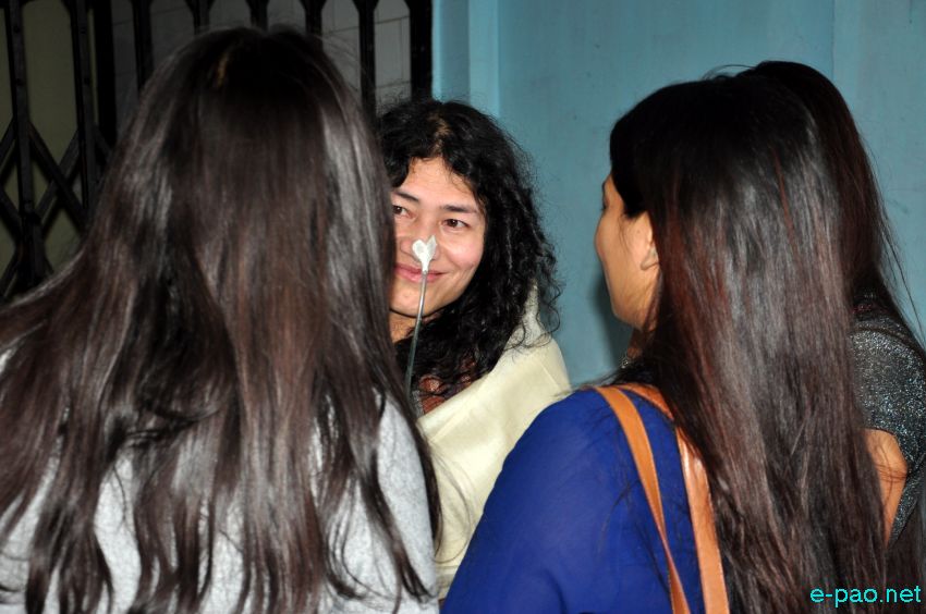 Irom Sharmila's Birthday at JNIMS Hospital - Gifts from JNU Students :: March 14 2016