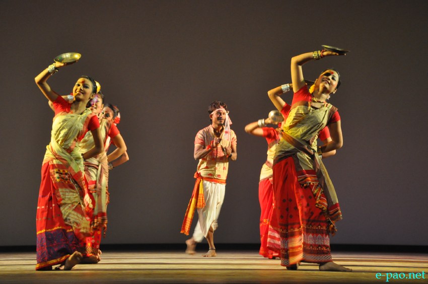 Closing ceremony of 3-day Folk Dance and Music Festival at Maharaja Chandrakirti Auditorium (MCA) :: November 17 2013