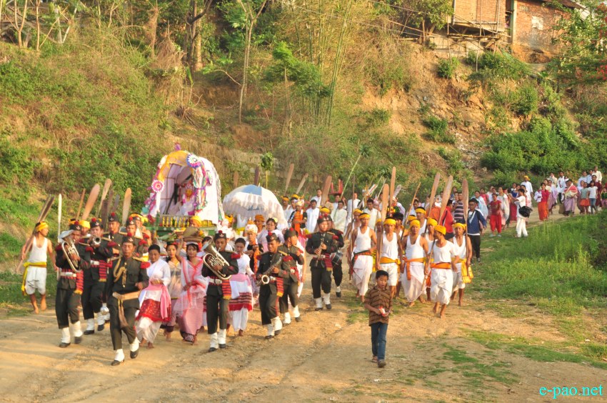 Heeyang Tanaba as part of Lai Haraoba, Ibudhou Chairellakpa at Thanga  :: 17 May 2014