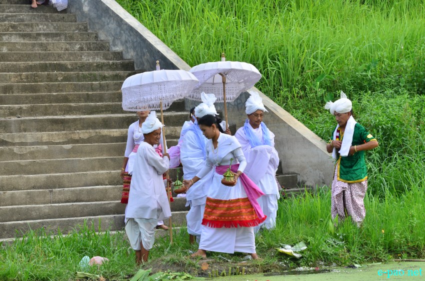 Ekoukhatpa for Yumnam Leikai Yumjao Lairembi at Chingkhei Pukhri, Kangla :: 31 May 2014