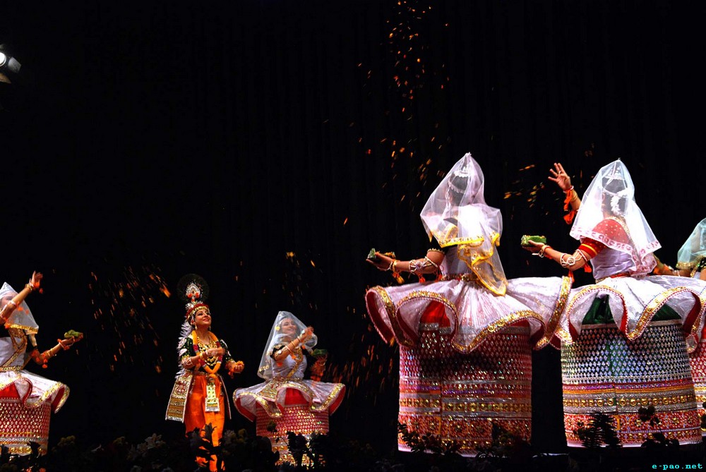 Bangladeshi Dancer Tamanna Rahaman and her troupe presenting Rass leela at INDICLAD : International Indian Classical Dance Festival 