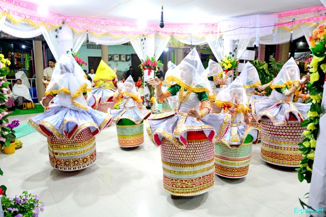Traditional Raas Dance of Diva Raas and Basanta Raas at Nityananda Mandop :: 17 February 2019