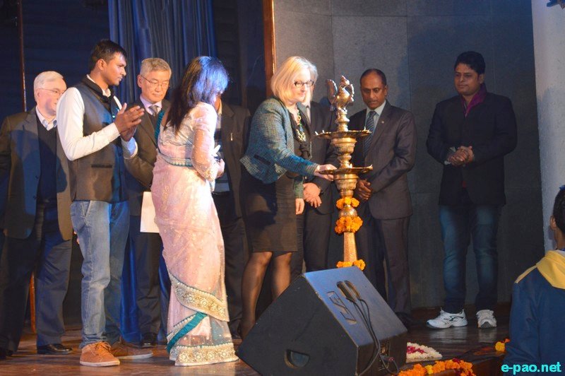 Gurumayum Biseshwor honoured with Youth Icon Award 2016 at auditorium of Azad Bhavan, New Delhi :: January 12 2016