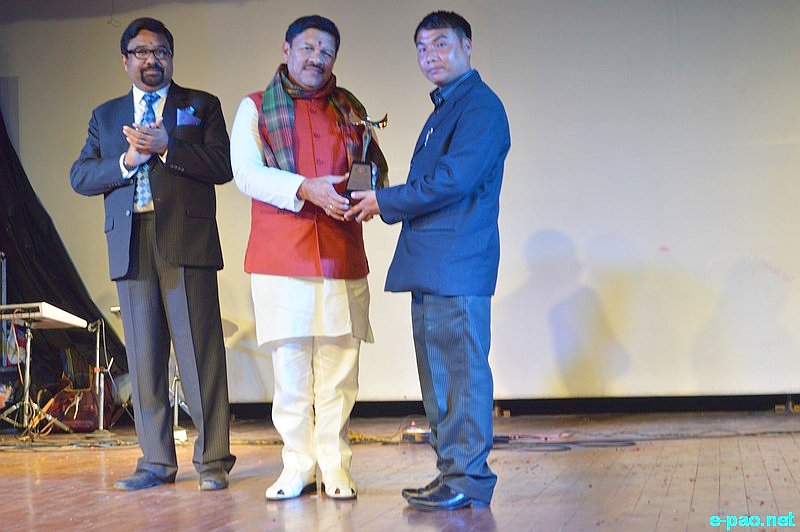  Gurumayum Biseshwor Sharma honoured with the Youth Icon Award 2016 held at New Delhi on January 12 2016