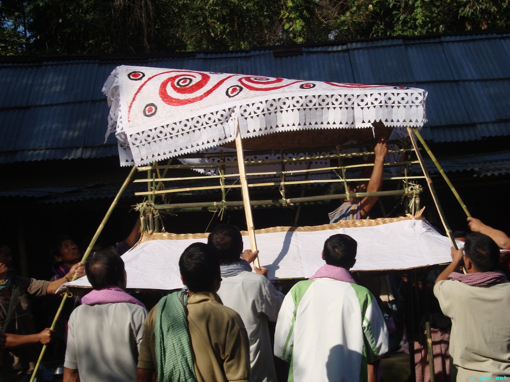 Step for making Keiren Keijao :: To carry dead body for cremation in Sekmai, Manipur :: 2013