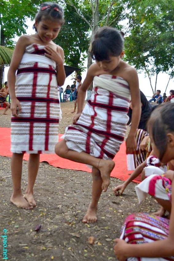 Thazing Lap 2013  - 'An Autum Festival of the Vaiphei' at Kulbung Veng, Salam Patong Village :: 27 September 2013
