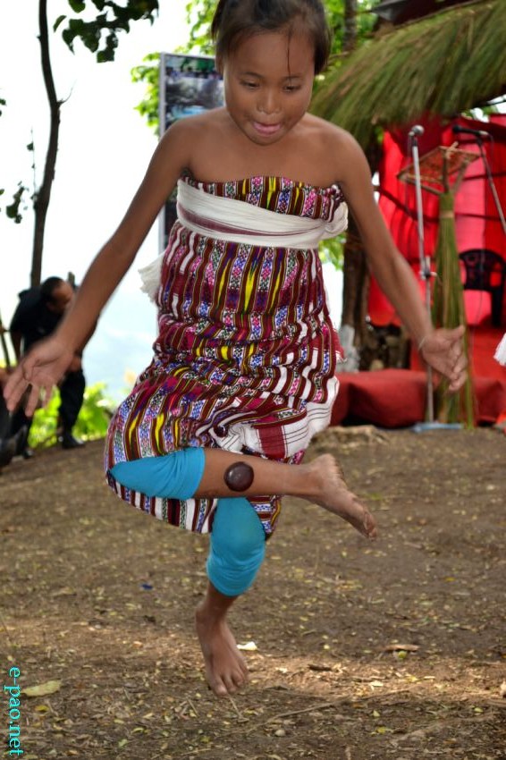 Thazing Lap 2013  - 'An Autum Festival of the Vaiphei' at Kulbung Veng, Salam Patong Village :: 27 September 2013
