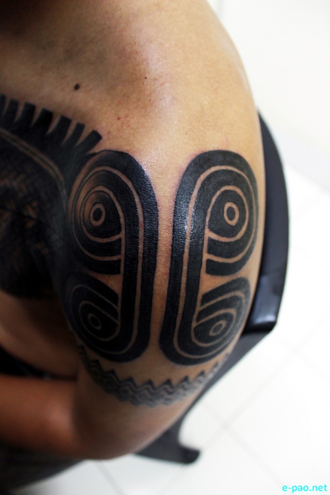 Heiko Gantenberg from Germany and Mo Naga of Nagaland, Heiko Gantenberg, tattoo  artist :: Nov 2014 ~ Pictures from Manipur