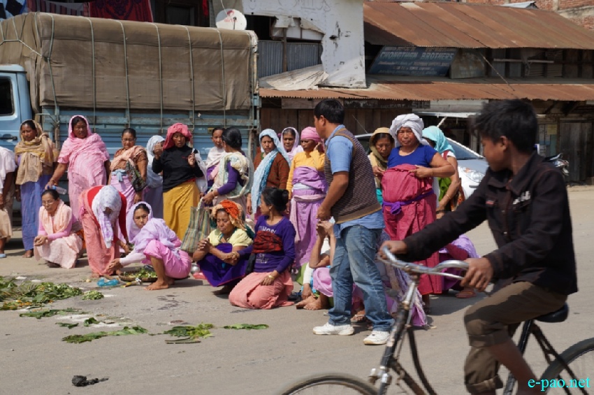 Saroi Khangba (propitiation of the evil spirits) at Mayang Imphal bazar :: 21st February 2015