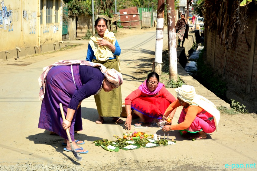 Saroi Khangba (propitiation of the evil spirits) at Imphal :: 29th February 2020