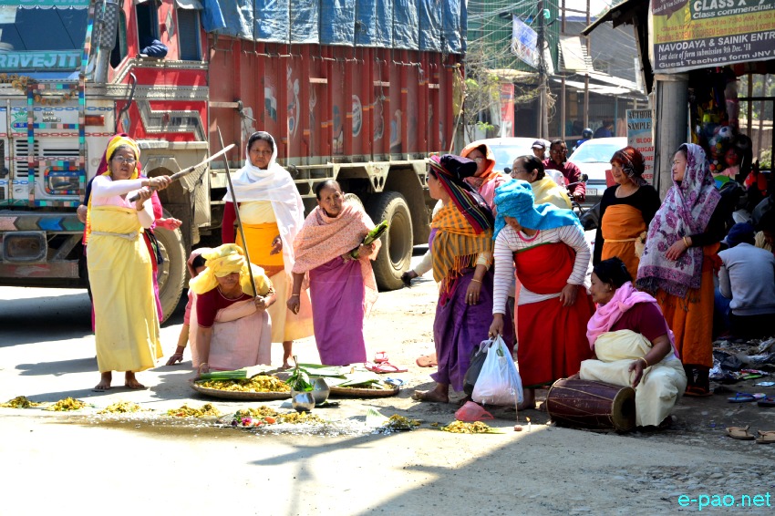 Saroi Khangba (propitiation of the evil spirits) at Imphal :: 29th February 2020