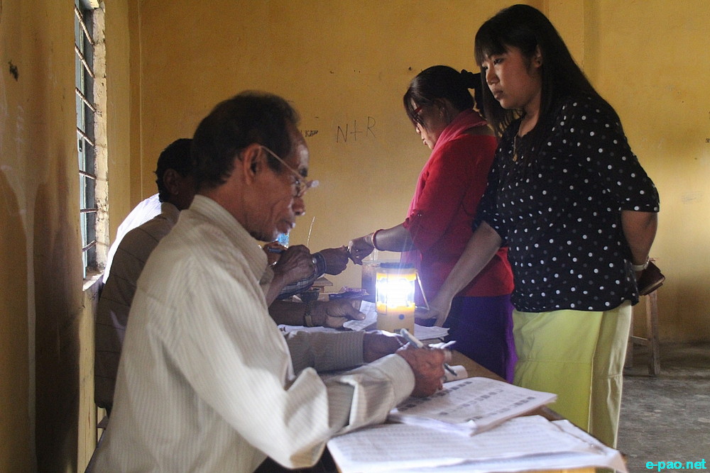 Voting for 16th Lok Sabha election 2014 for Inner Manipur Parliamentary in the heart of Imphal City :: 17  April 2014