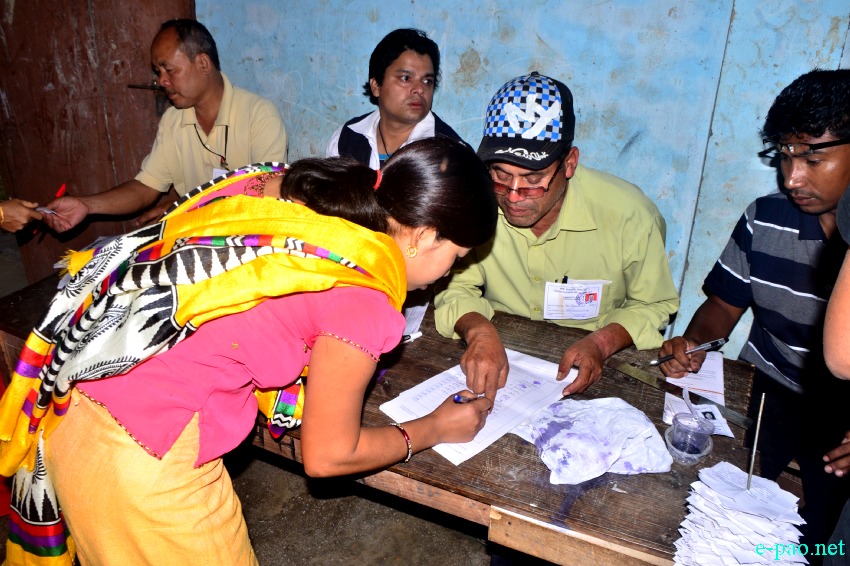 Voting for 16th Lok Sabha election 2014 for Inner Manipur Parliamentary in the heart of Imphal City :: 17  April 2014