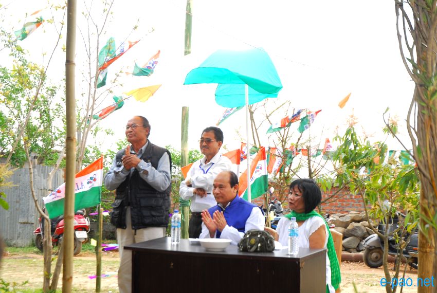 Flag hoisting ceremony for Kim Gangte, candidate of All India Trinamool Congress :: 28 March 2014