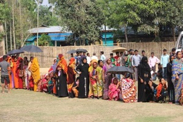 Voting in progress at Hojai, Assam for Assam Assembly polls :: April 11 2016