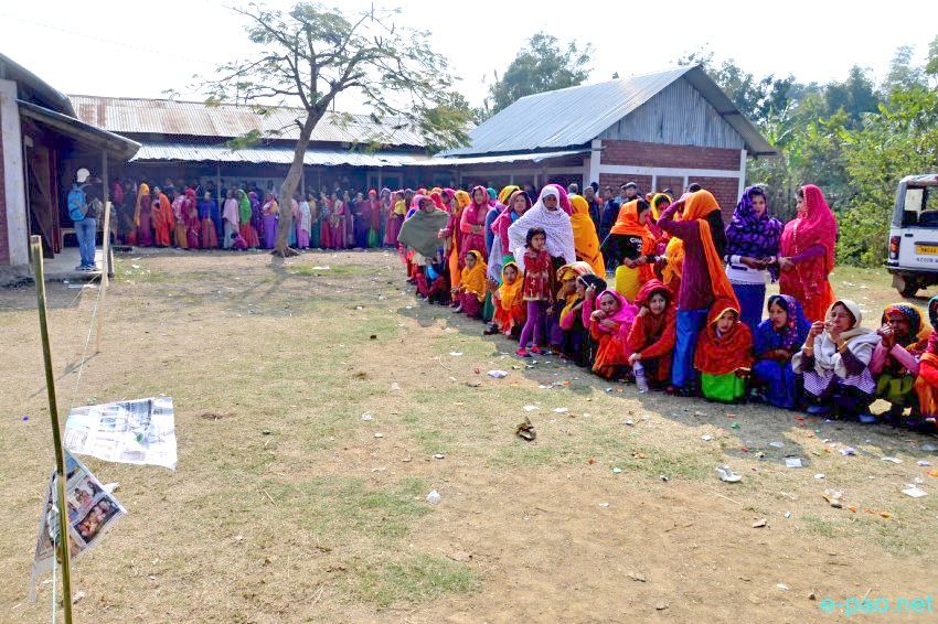 Polling for Municipal Councils and Nagar Panchayats in Manipur valley districts :: January 11 2016