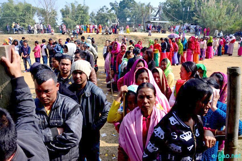 Polling for Municipal Councils and Nagar Panchayats in Manipur valley districts :: January 11 2016