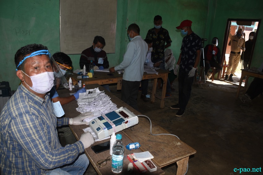 Voters at the by-election at Wangoi Constituency, Manipur :: 7th November 2020