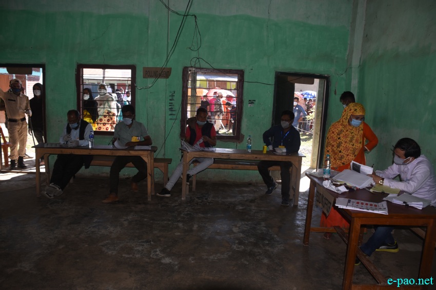 Voters at the by-election at Wangoi Constituency, Manipur :: 7th November 2020