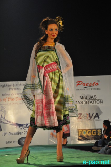 Elegance of the Dancing looms - A showcase of Designer's Collection at BOAT :: 19th Dec 2014