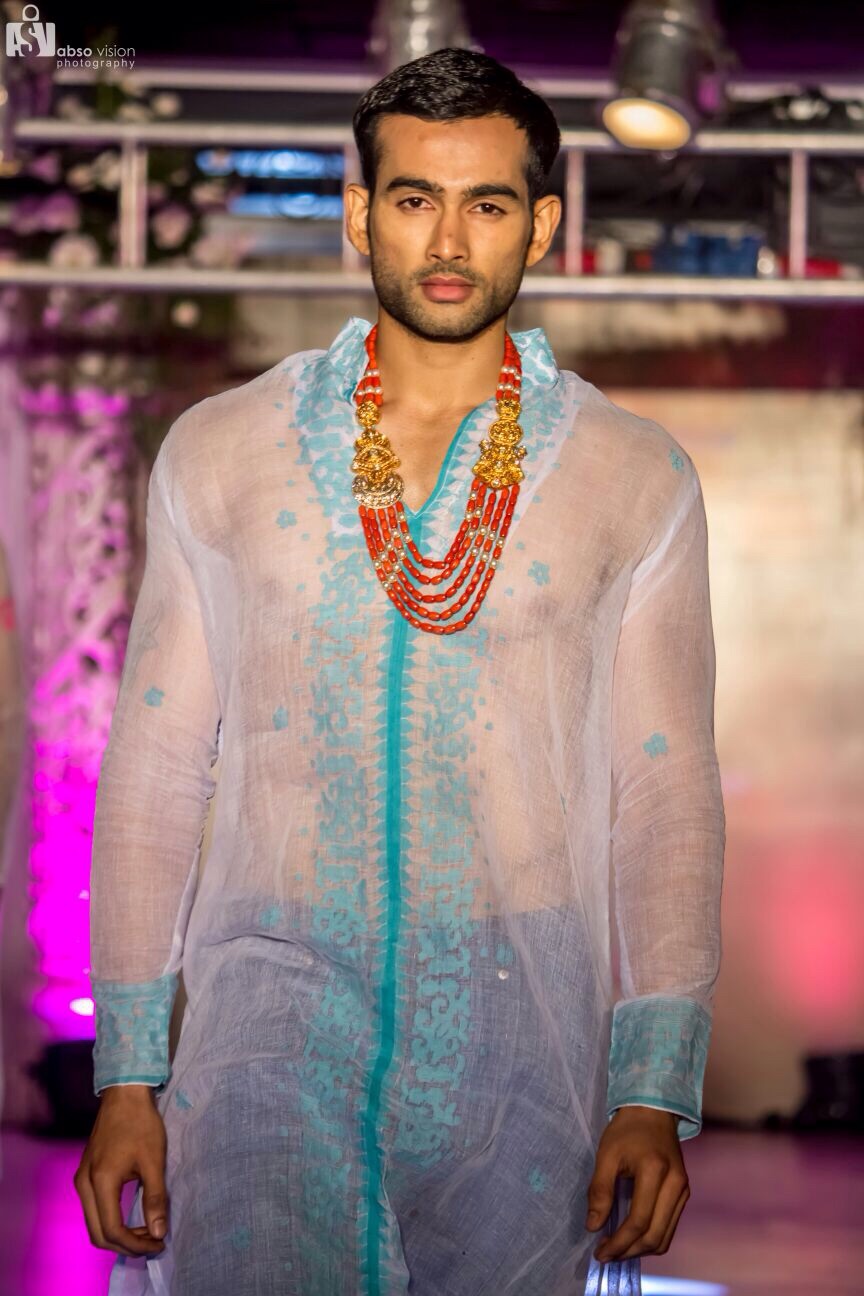Robert Naorem strikes back with Kanglei Fashion Extravaganza with a mission  :: 20th September 2015