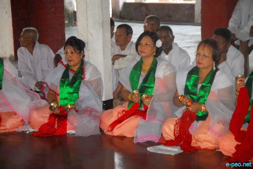 Nityainanda Nupi Pala performance on 'Bor Numit' during Durga Puja Festival :: October 12 2013
