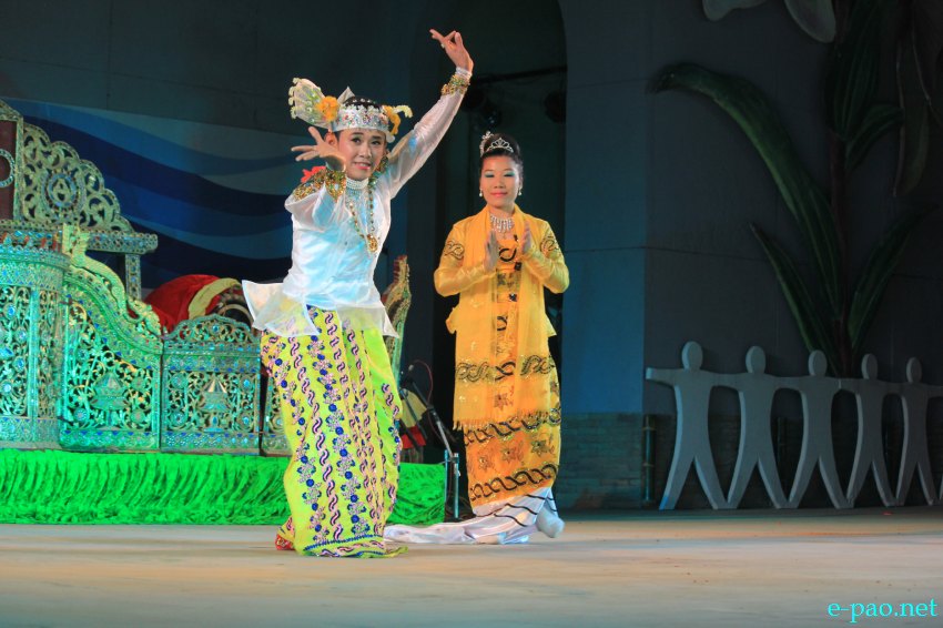 Day 3 :  Cultural programmes performed by Myanmar artistes  at BOAT  at Manipur Sangai Tourism Festival :: November 23 2013