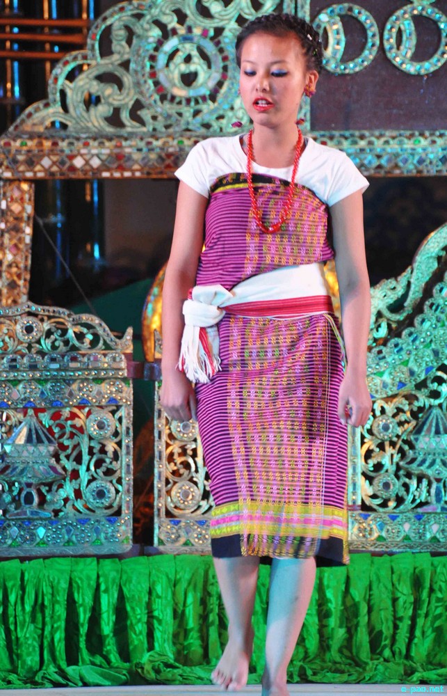 Day 3 :  Artists from Senapati District performance   at BOAT  at Manipur Sangai Tourism Festival :: November 23 2013