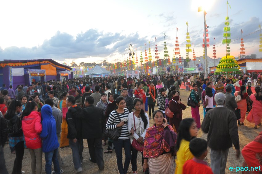 Day 4 : A Scene of the crowded people at Manipur Sangai Tourism Festival 2013  at BOAT :: November 24 2013