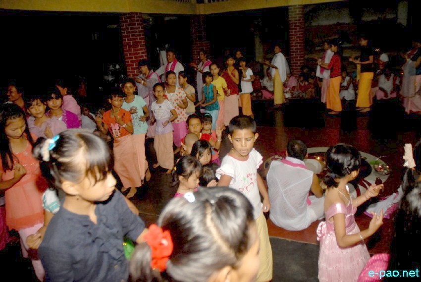 Ningol Palli after end of Kang festival at Radha Dhamudor Mandhop Lalambung Khoirom Leikai :: last week of July 2013