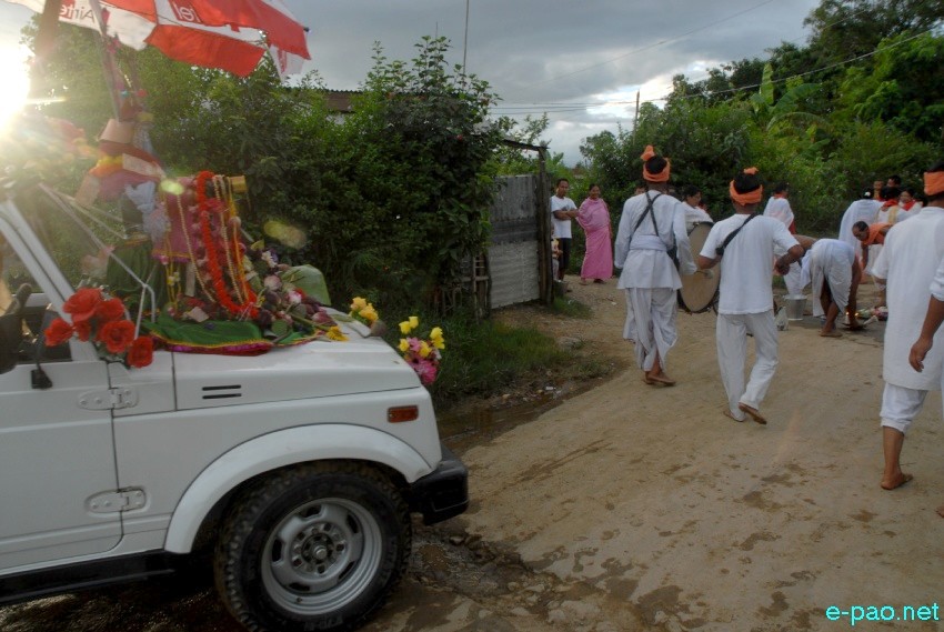 New style of Kang chingba at Singjamei Makha Khongnang Pheidekpi :: July 18 2013