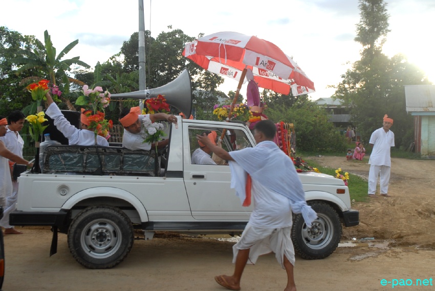 New style of Kang chingba at Singjamei Makha Khongnang Pheidekpi :: July 18 2013