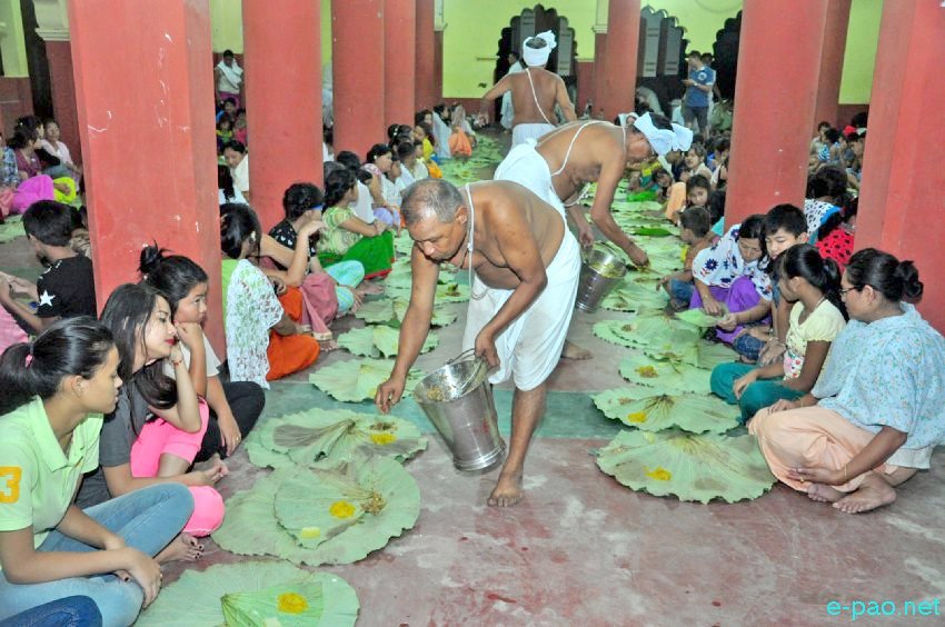 'Kang Khichri chaba' as part of Kang festival at Bamon Leikai :: 13 July 2016