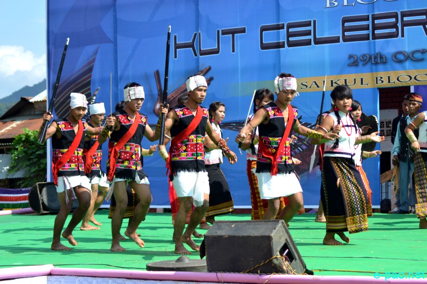 Block Level Kut - Chin-Kuki-Mizos Festival at Saikul  :: 28 October 2013