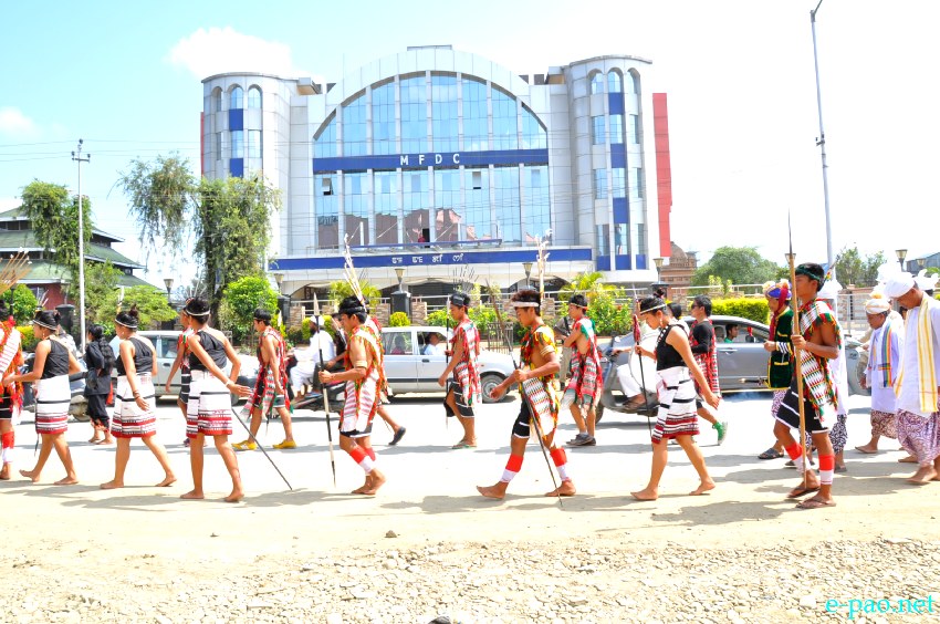 Mera Houchongba , re-affirming close bond and ties between hill and valley people at Sana Konung and Kangla :: 18 October 2013