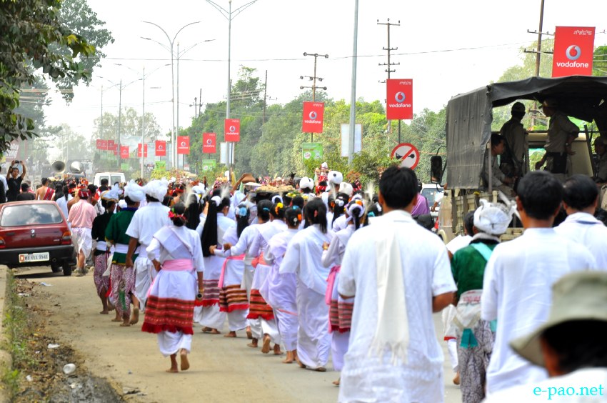 Mera Houchongba , re-affirming close bond and ties between hill and valley people at Sana Konung and Kangla :: 18 October 2013