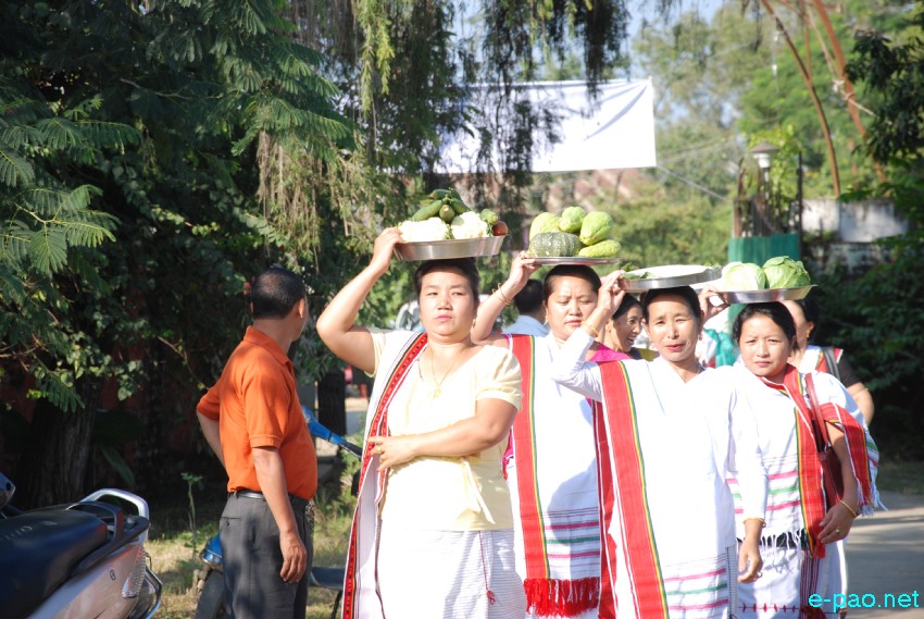 Mera Houchongba , re-affirming close bond and ties between hill and valley people at Konung :: 8 Oct 2014