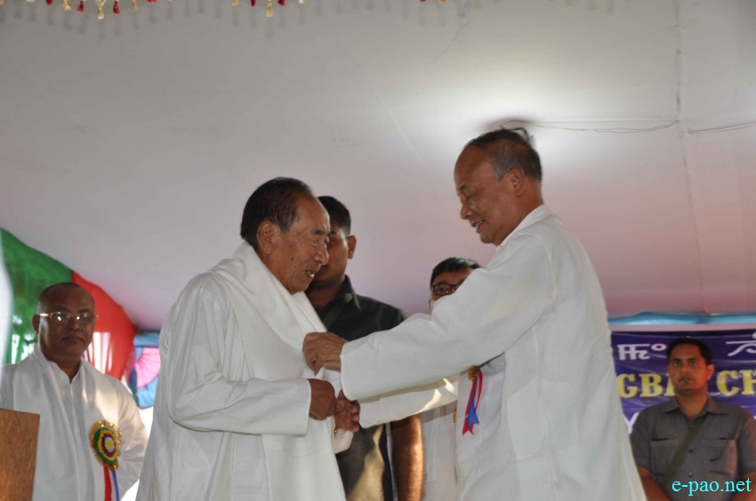 Mera Houchongba , re-affirming close bond and ties between hill and valley people at 1st Mr Haying Khongban :: 8 Oct 2014