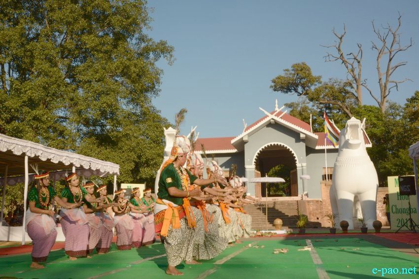 Cultural programme of different communities and indigenous game performed at Mera Houchongba at Kangla :: 27 October 2015