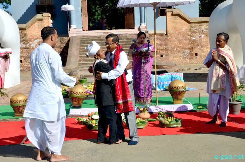 Mera Houchongba , re-affirming close bond and ties between hill and valley people at Kangla Utra Mamang  :: 27 October 2015
