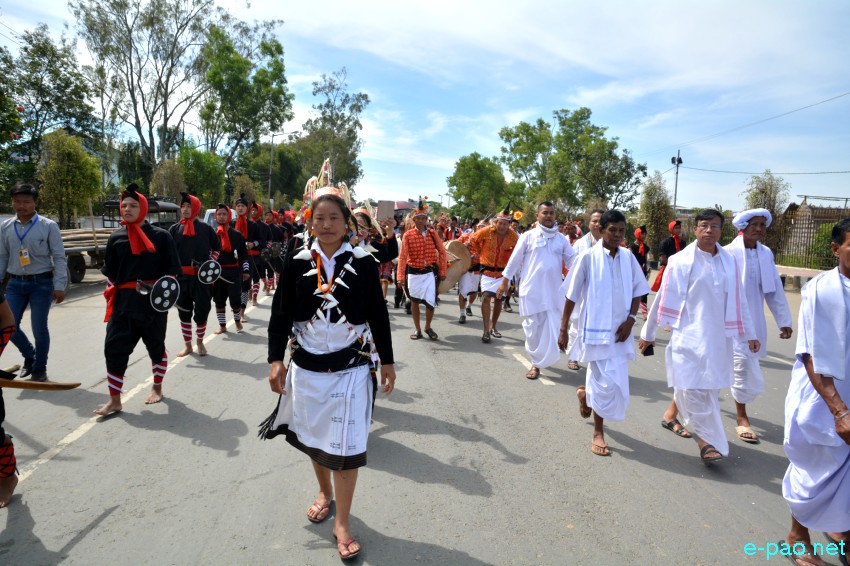 Oneness March :  Mera Houchongba , re-affirming close bond between hill and valley people from Sana Konung to Kangla :: 05 Oct 2017