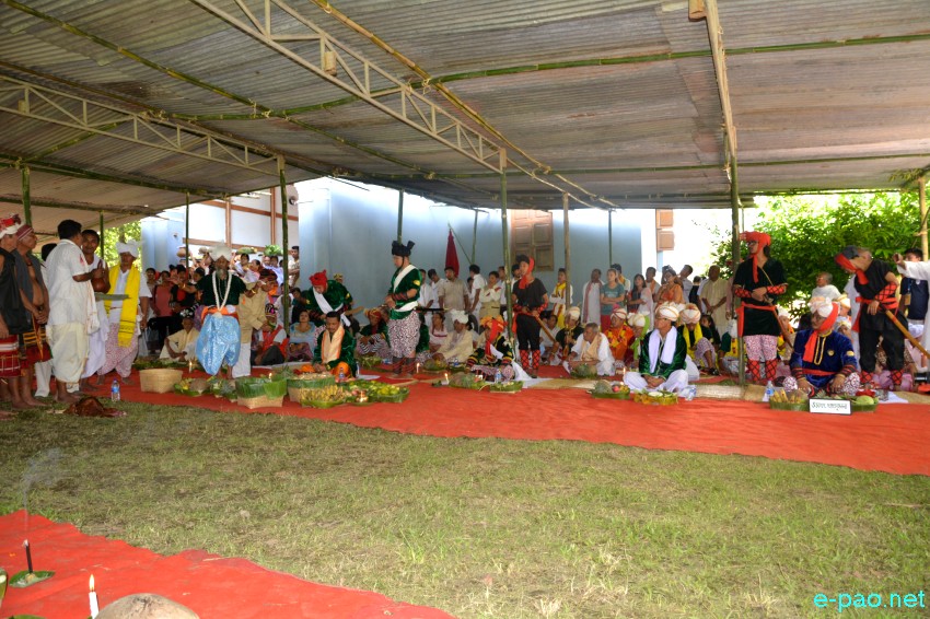 Mera Men Tongba and Yenkhong Tamba :  Mera Houchongba , re-affirming close bond between hill and valley people at Kangla :: 05 Oct 2017