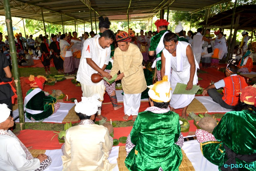 Mera Men Tongba and Yenkhong Tamba :  Mera Houchongba , re-affirming close bond between hill and valley people at Kangla :: 05 Oct 2017