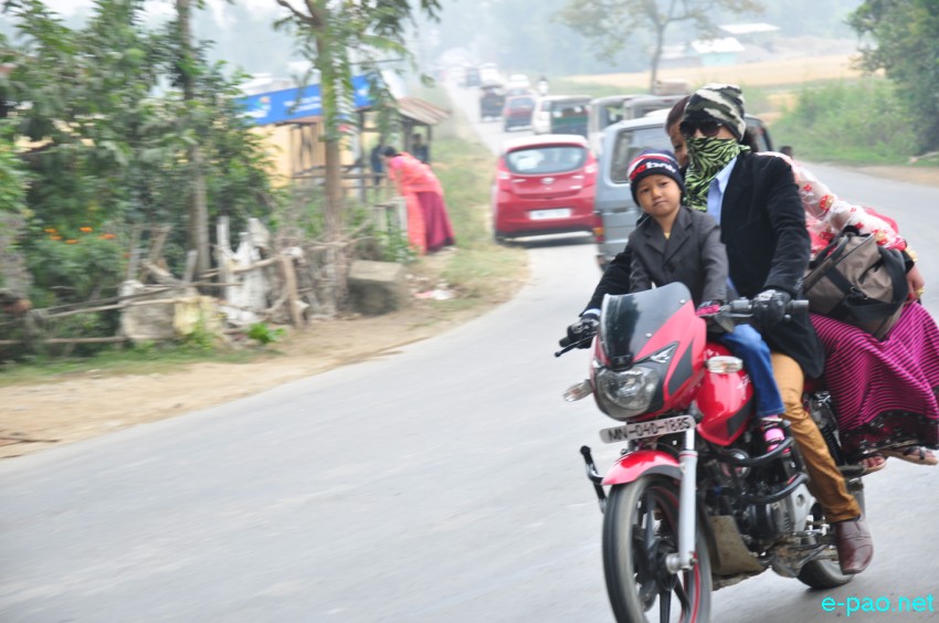 Ningols on the way to her mapam lamdam on the occassion of Ningol Chakkouba in Thoubal Bazar / Singjamei :: November 13 2015