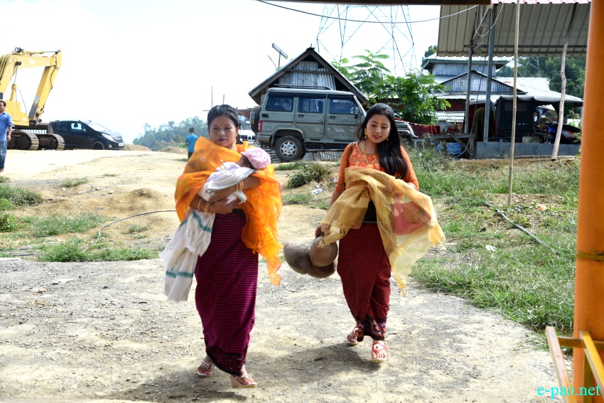 Ningols on the way to and back  from her mapam lamdam on Ningol Chakkouba at Thanga - Karang :: October 30 2019