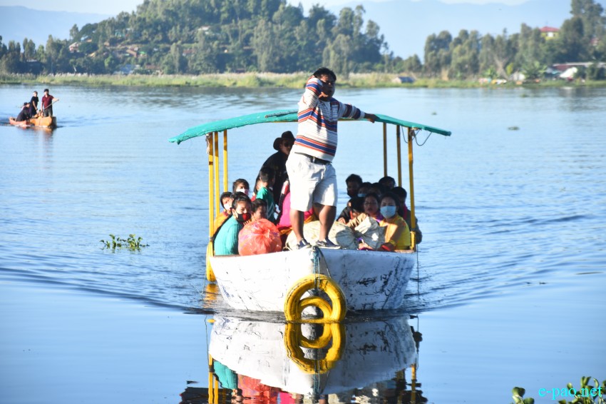 Ningols on the way to and back  from her mapam lamdam on Ningol Chakkouba at Thanga - Karang :: November 16 2020